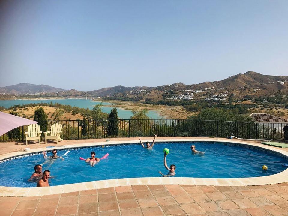 Casa Nuestro Sueno Bed & Breakfast Viñuela Dış mekan fotoğraf