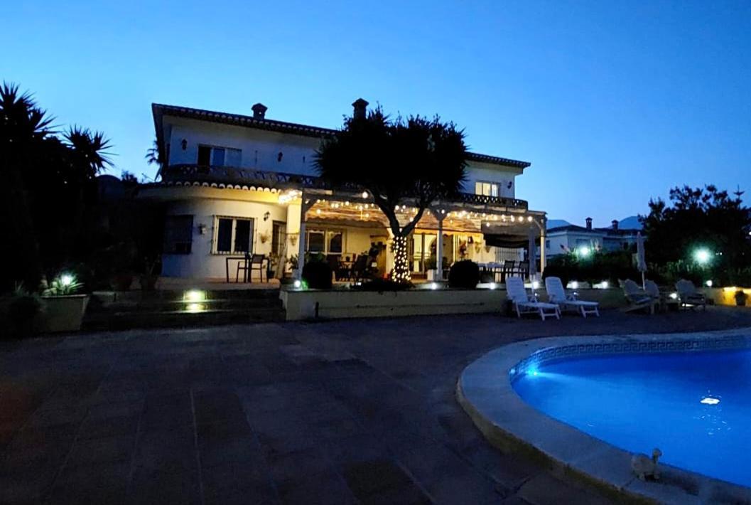 Casa Nuestro Sueno Bed & Breakfast Viñuela Dış mekan fotoğraf