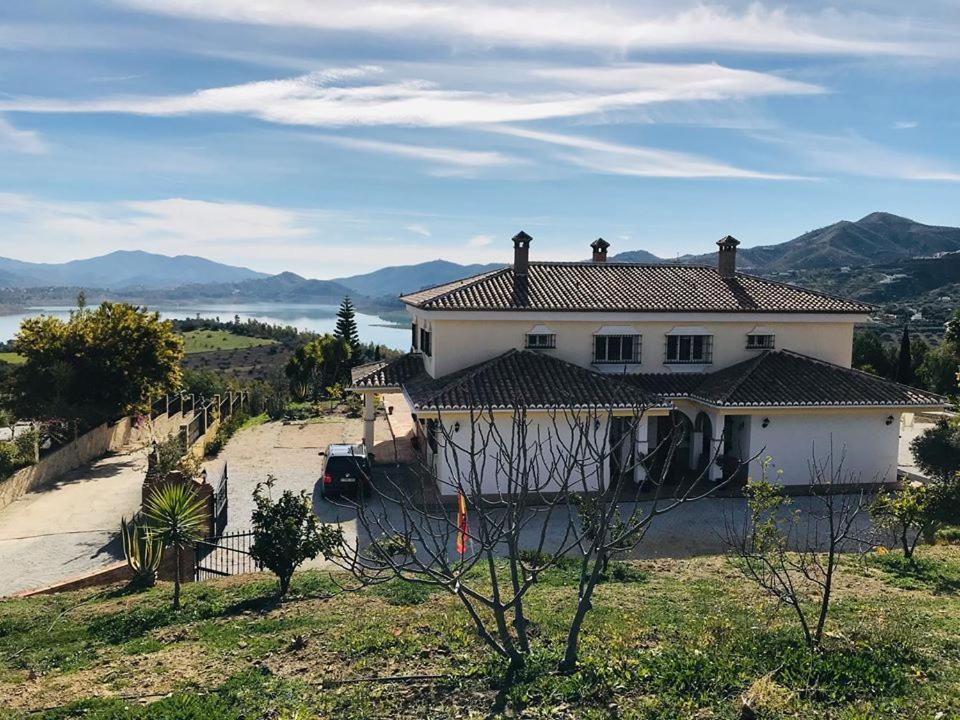 Casa Nuestro Sueno Bed & Breakfast Viñuela Dış mekan fotoğraf