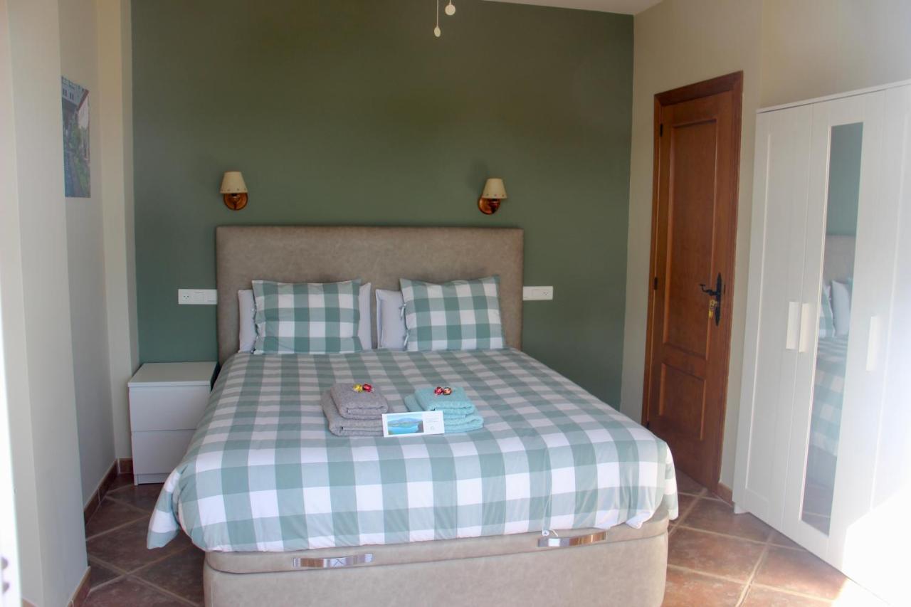 Casa Nuestro Sueno Bed & Breakfast Viñuela Dış mekan fotoğraf
